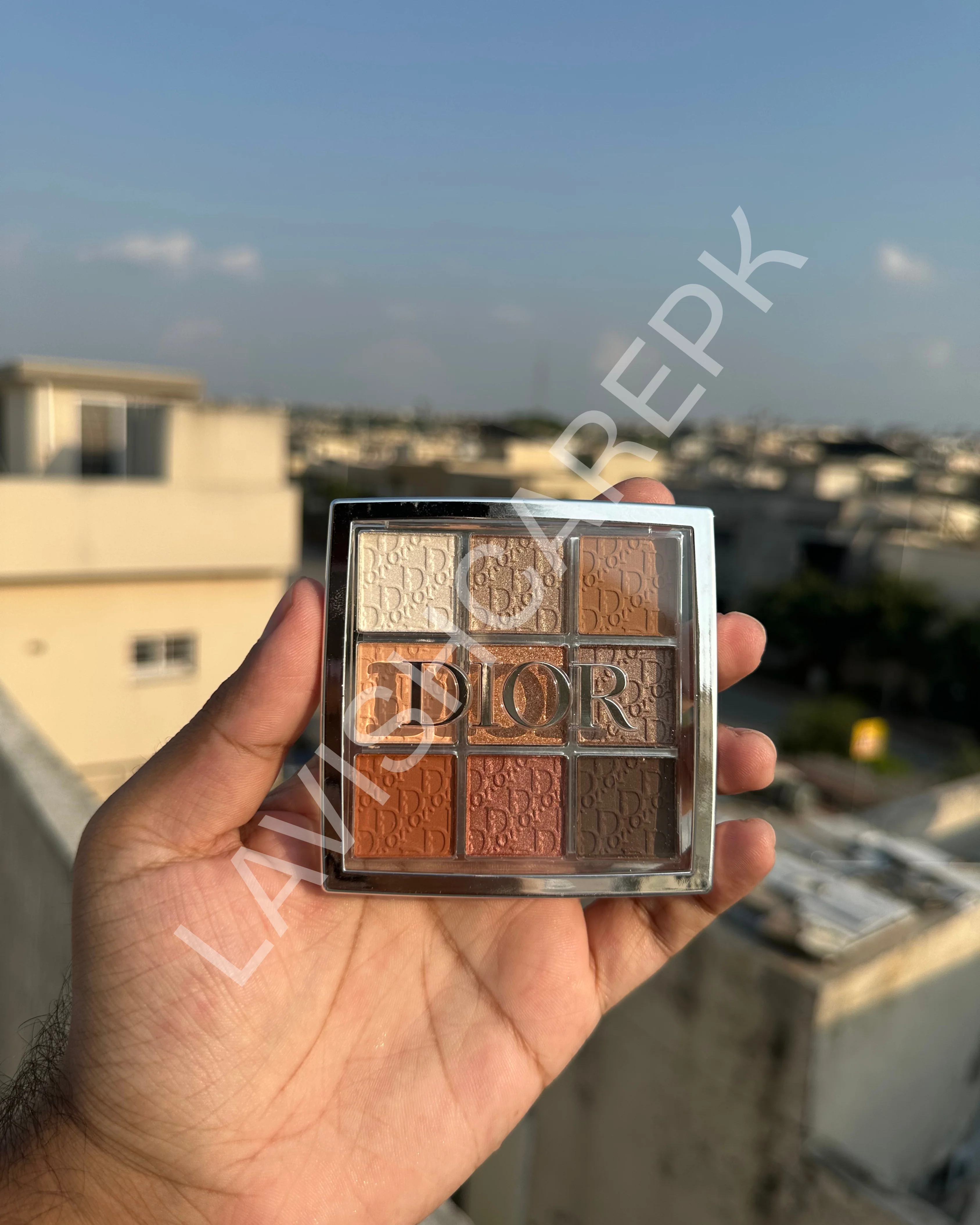 DIOR BACKSTAGE 9 IN 1 EYE PALETTE.
